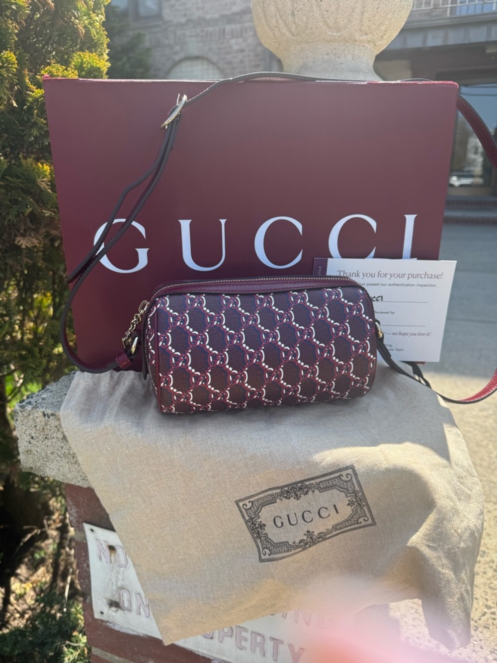 Gucci Maroon GG Supreme Crossbody Bay Full inclusion Ready to 🎁 🫶🏼 - Picture 2 of 10